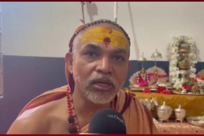 Swami Avimukteshwaranand Saraswati announces entry into Bihar politics, pledges to nominate ‘Gau-Rakshak’ candidates on all 243 seats to protect cows and promote Sanatan Dharma.