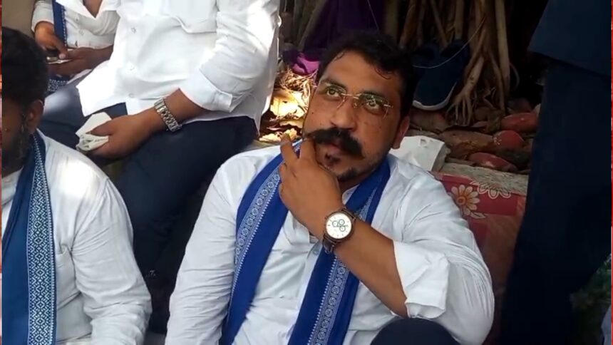 Azad Samaj Party chief Chandrashekhar Azad leading a protest with supporters at Bijnor collectorate against leopard attacks