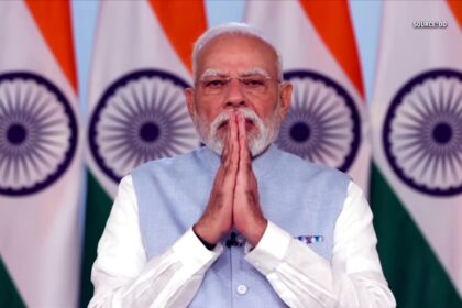 “PM मोदी नए GST सुधारों की घोषणा करते हुए – मिडिल क्लास के लिए नवरात्रि तोहफ़ा”