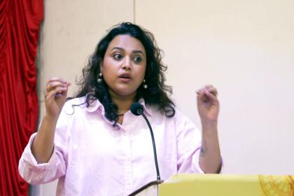 Swara Bhasker और Fahad Ahmad मुंबई में सार्वजनिक सभा को संबोधित करते हुए