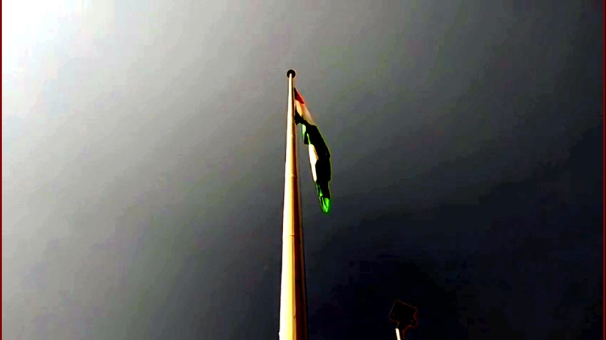 सीएम पुष्कर सिंह धामी 213 फीट तिरंगा फहराते हुए खटीमा में