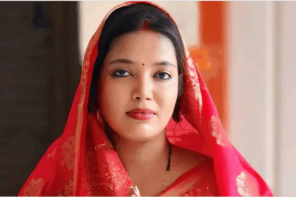 भोजपुरी स्टारडम से राजनीति की राह