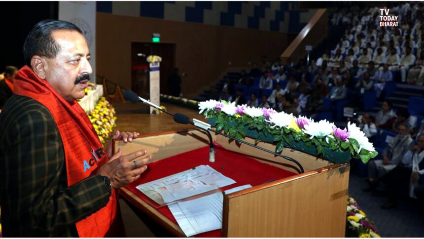 Jitendra Singh speaking at AcSIR convocation on academia–industry innovation program i-PhD in New Delhi