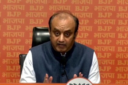 Sudhanshu Trivedi addressing media on Mamata Banerjee