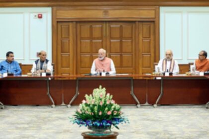 India Economic Reforms 2025 highlighting tax reforms, labour law changes and GST improvements driving national growth