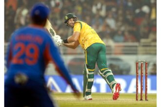 **ALT TEXT:** Aiden Markram praising Indian bowlers after match for disciplined bowling performance