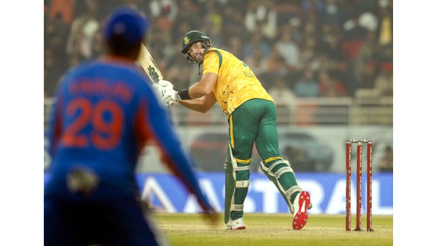 **ALT TEXT:** Aiden Markram praising Indian bowlers after match for disciplined bowling performance