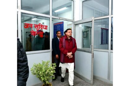 देहरादून के डालनवाला थाना निरीक्षण के दौरान मुख्यमंत्री पुष्कर सिंह धामी का सख्त संदेश