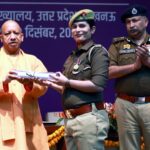 Uttar Pradesh Chief Minister Yogi Adityanath honoring police officers during Police Manthan 2025 conference at Police Headquarters in Lucknow