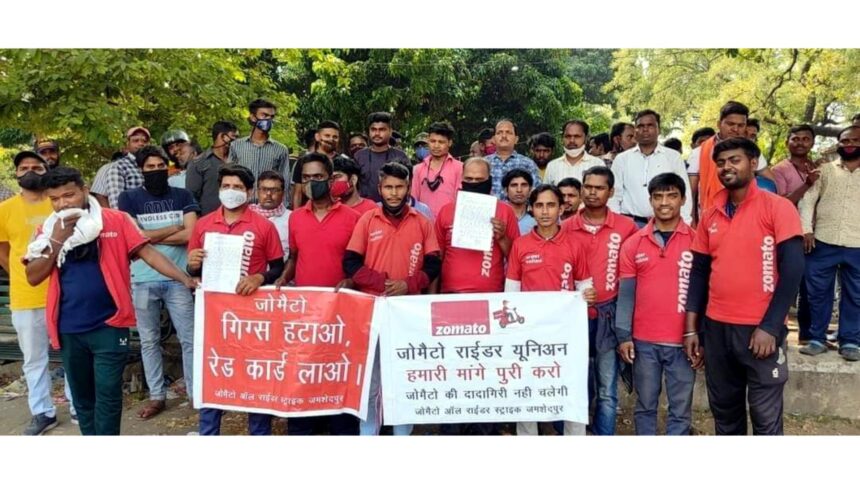 Gig worker strike in India with food and e-commerce delivery workers protesting over pay, safety, and working conditions during Christmas and New Year season.