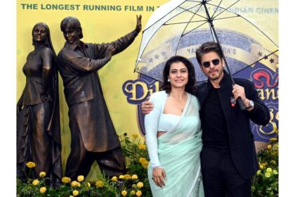 Shah Rukh Khan and Kajol unveil Raj–Simran bronze statue at Leicester Square on DDLJ’s 30th anniversary