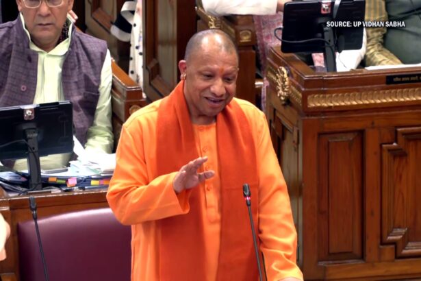 Uttar Pradesh Chief Minister Yogi Adityanath addressing a public meeting while criticizing Congress over the absence of a medical college in Amethi