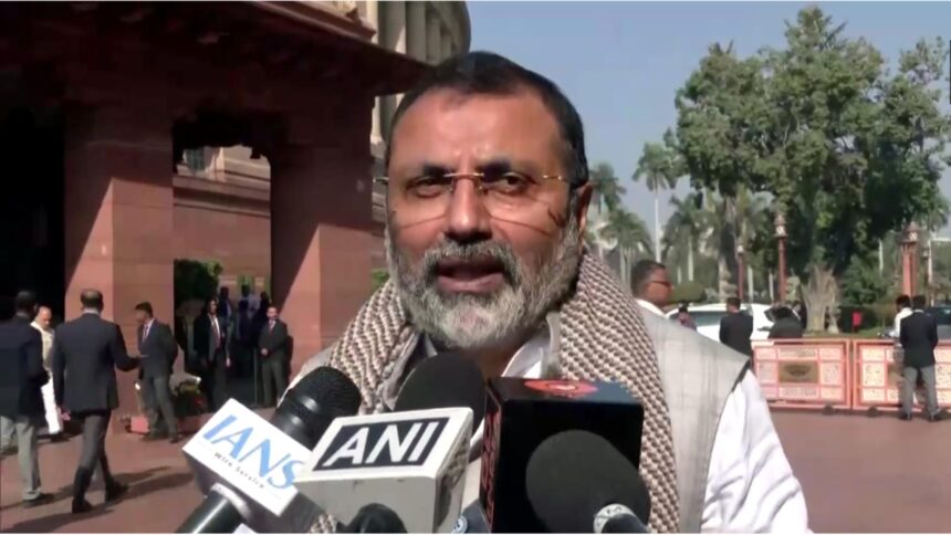 Nishikant Dubey slams Congress calling it a ‘bundle of thieves’ during political statement