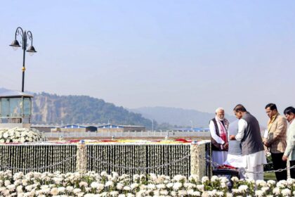 गुवाहाटी एयरपोर्ट उद्घाटन: पीएम मोदी और हिमंता बिस्वा सरमा का खास संवाद