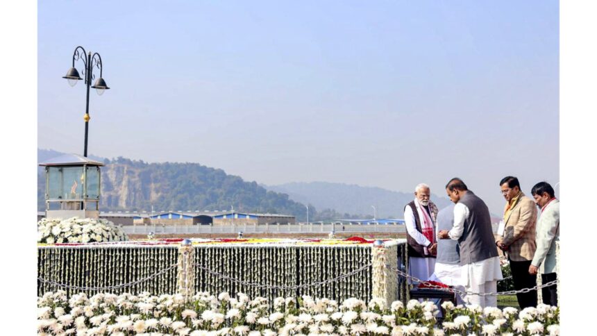 गुवाहाटी एयरपोर्ट उद्घाटन: पीएम मोदी और हिमंता बिस्वा सरमा का खास संवाद