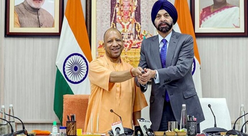 CM Yogi Adityanath launching Mukhyamantri Yuva Udyami Vikas Abhiyan