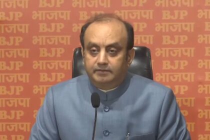 BJP MP Sudhanshu Trivedi addressing the media while condemning Mamata Banerjee over the alleged brutal beating of women in Bhangnamari village, South 24 Parganas, West Bengal