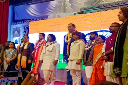 वृन्दावन में भारतीय सनातनी इंफ्लुअंसर अवार्ड 2026 समारोह में द ग्रेट खली और अन्य अतिथियों की उपस्थिति