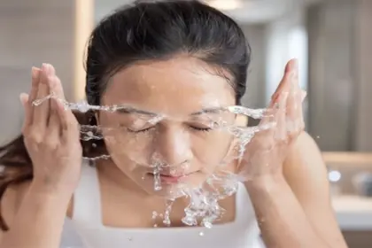 Hot or Cold Water for Face in Winter