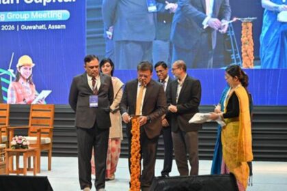 Govt, academia aur industry leaders at IIT Guwahati discussing AI human capital and future-ready skills in India