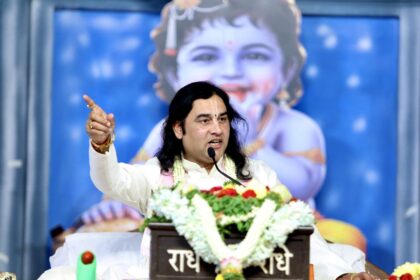 Indian media debate on Sanatan Dharma and Devkinandan Thakur statements