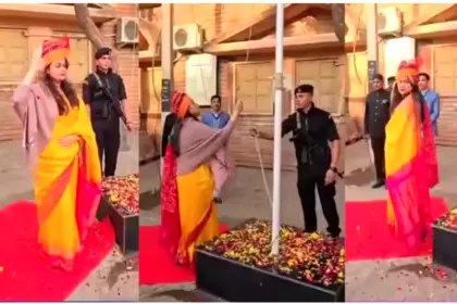 Tina Dabi's Republic Day salute गणतंत्र दिवस पर बाड़मेर में ध्वजारोहण के दौरान टीना डाबी सैल्यूट करती हुई