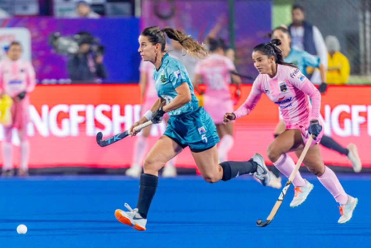 JSW Soorma Hockey Club players celebrating maiden win against Ranchi Royals in Women’s HIL match