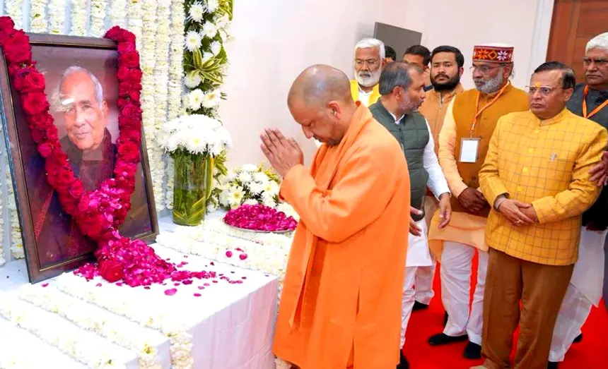 Uttar Pradesh Chief Minister Yogi Adityanath paying floral tribute during his condolence visit at Saharanpur, Uttar Pradesh.