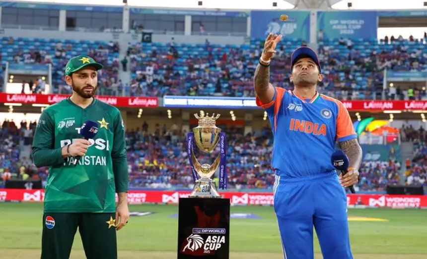India Pakistan handshake controversy: india pakistan handshake controversy during t20 world cup match