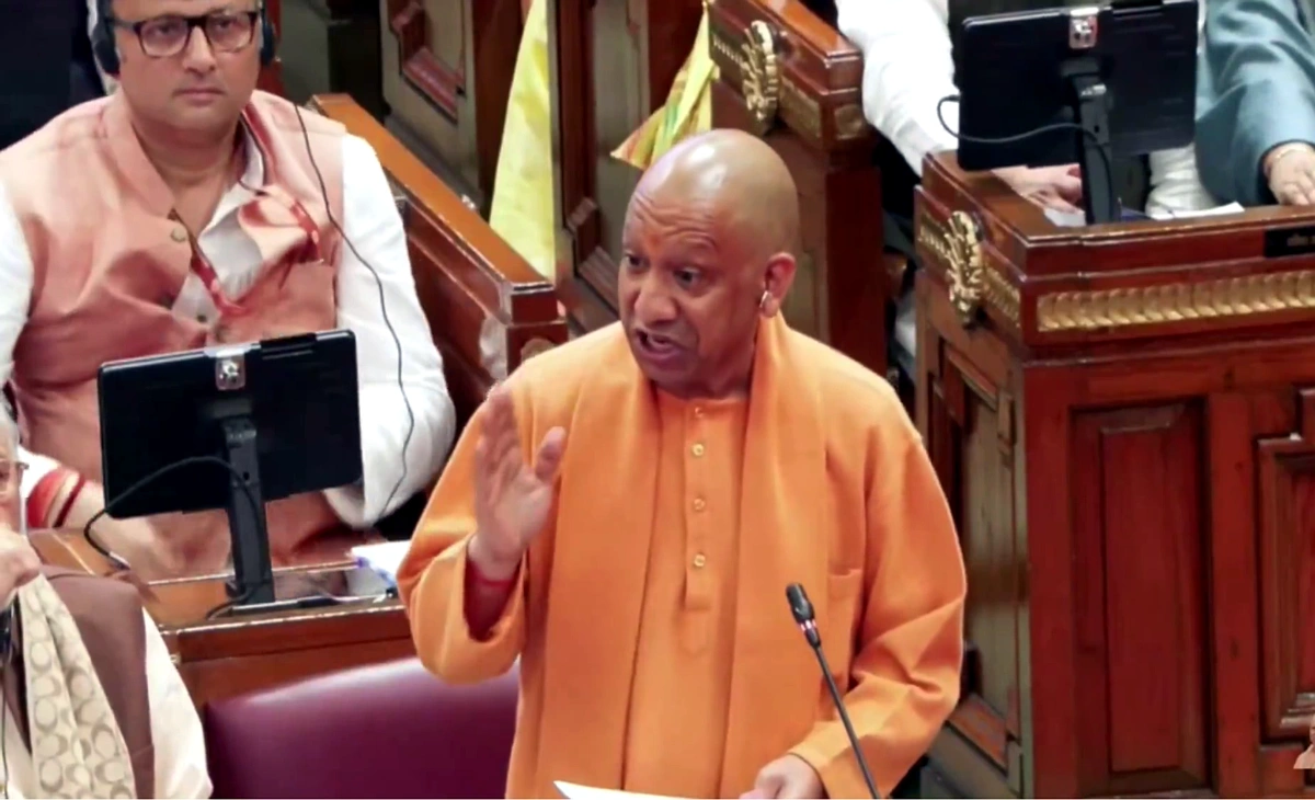 Yogi Adityanath Assembly Speech: योगी आदित्यनाथ उत्तर प्रदेश विधानसभा में भाषण देते हुए