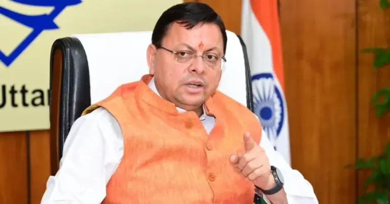 Char Dham Yatra: Chief Minister Pushkar Singh Dhami reviewing Char Dham Yatra and Hemkund Sahib Yatra arrangements with senior officials in Uttarakhand Secretariat.