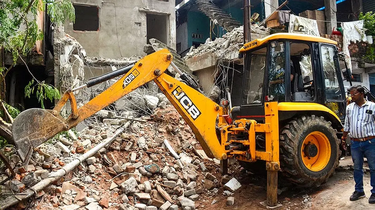 Dehradun Vinod Murder Case: Bulldozer action underway against alleged illegal structures amid heavy police deployment.