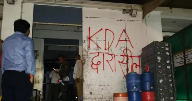 Kanpur Fire Safety Audit: Officials conducting Kanpur Fire Safety Audit and sealing commercial buildings operating without fire NOC after the Lucknow fire tragedy.