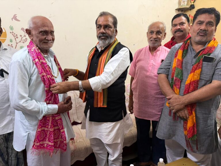 Modi Government 12 Years: Sunil Bharala interacting with residents during the public outreach campaign in Meerut.