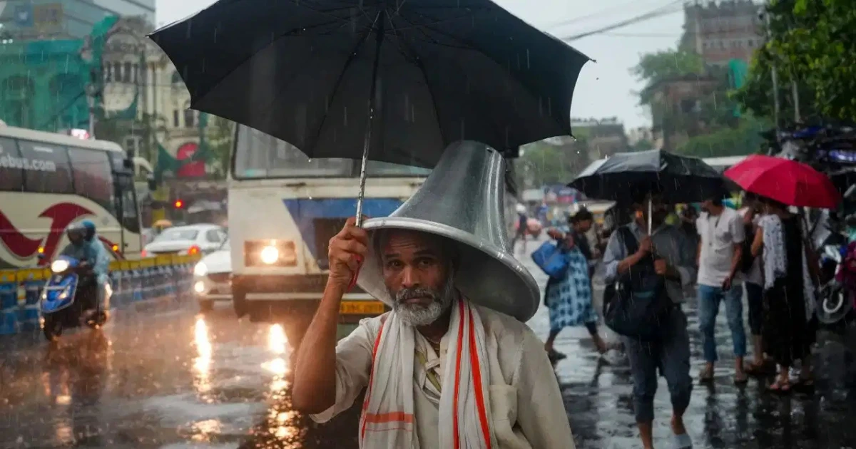 Weather Update: India Weather Update showing rain and thunderstorm alerts across 24 states as monsoon advances, while heatwave conditions continue in parts of Uttar Pradesh