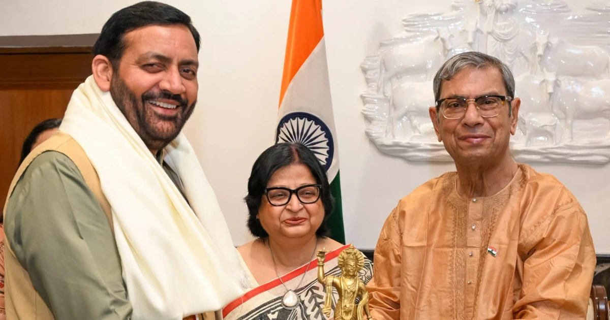 Cultural Heritage of West Bengal: West Bengal Day Celebration at Haryana Lok Bhavan featuring traditional Bengali cultural performances, folk dances, music and dignitaries promoting Ek Bharat Shreshtha Bharat.