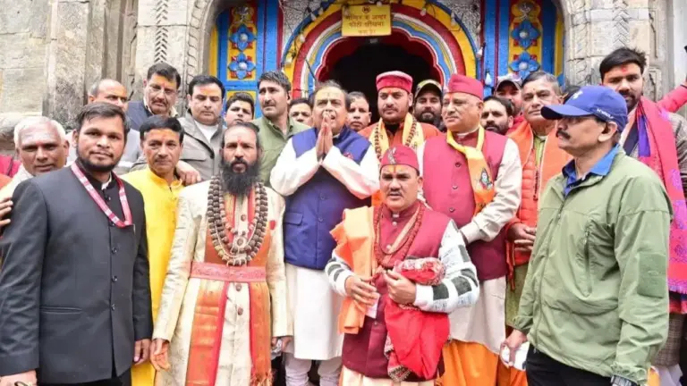 Mukesh Ambani Kedarnath Badrinath Visit: Mukesh Ambani Kedarnath Badrinath Visit during Char Dham Yatra with prayers and temple donation in Uttarakhand