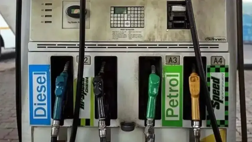 Crude Oil Prices: Fuel station displaying petrol and diesel prices amid falling crude oil prices in the global market.
