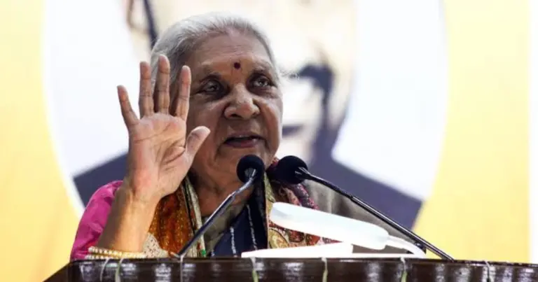 Governor Anandiben Patel Statement: Addressing students during AKTU convocation while highlighting university infrastructure, hostel conditions, student responsibility and education reforms.