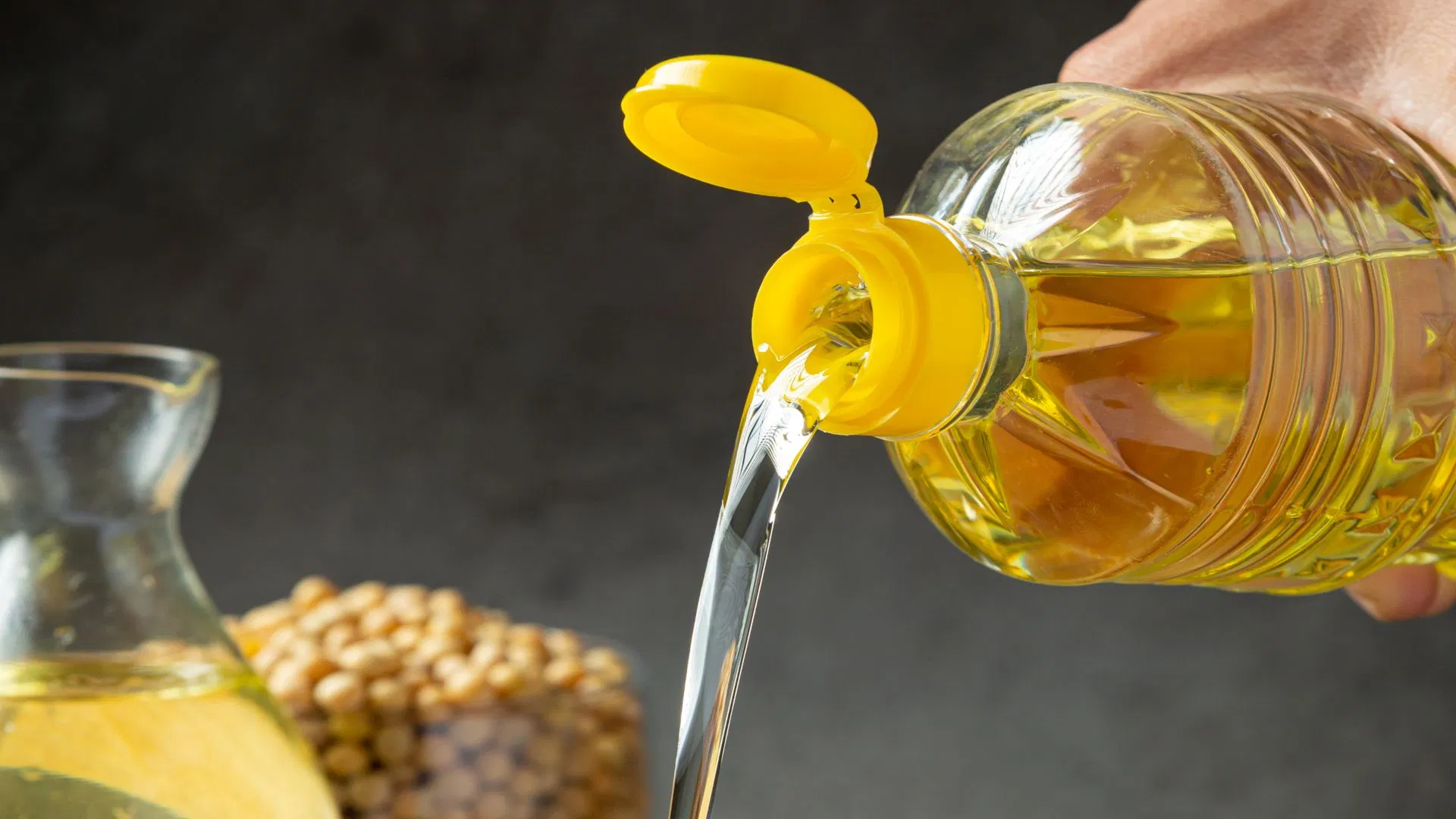 Oil Import Bill 2026 showing edible oil imports, rising import costs, oilseed production concerns, and India's economy