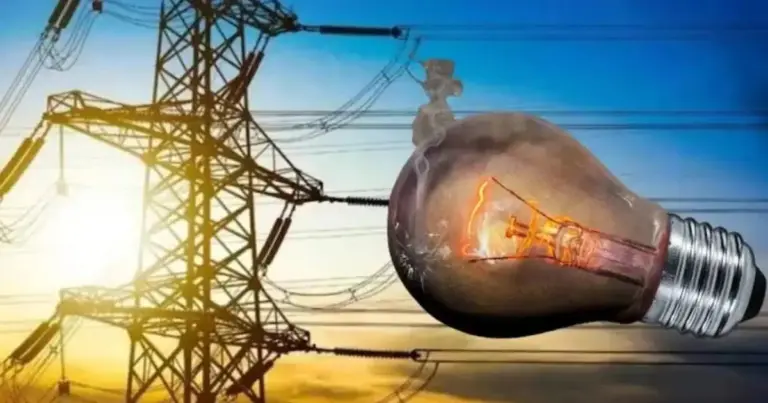 UP Electricity Tariff: Representational image showing electricity transmission infrastructure in Uttar Pradesh after the UP Electricity Tariff decision.