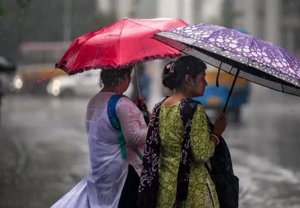 IMD Weather Update showing heavy rain alert across 20 Indian states including Delhi, Uttarakhand, Himachal Pradesh, Bihar and Jharkhand