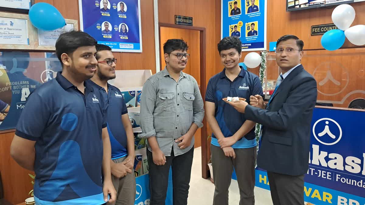 Haridwar NEET Topper Faiz Ahmad celebrating after scoring 665 marks and securing AIR 713 in the NEET exam.