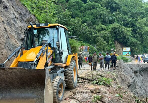 Mussoorie Road Update: Traffic moving on the Dehradun-Mussoorie road after landslide clearance as authorities impose night travel restrictions.
