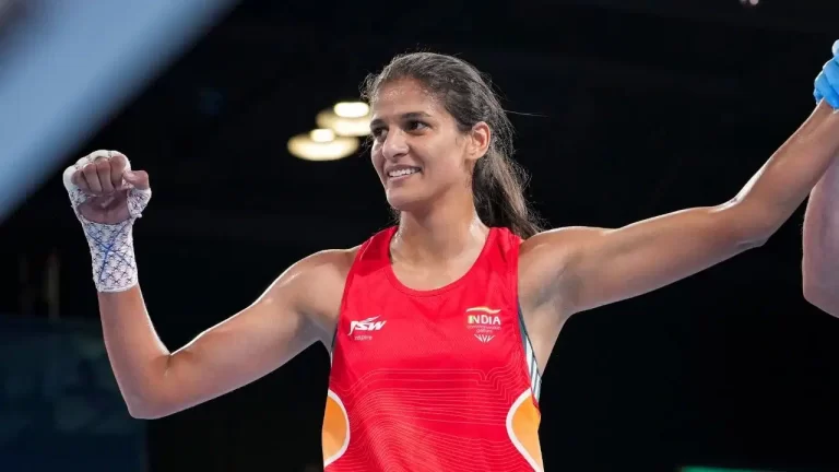 Jasmin Lamboria celebrates after winning the women's 57kg gold medal at CWG 2026 Boxing.
