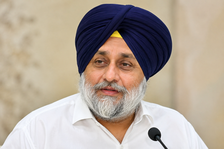 Sukhbir Badal Attack at a Nanded gurdwara