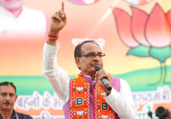 Shivraj Singh Chauhan greeting school children in Dewas as they call him 'Mama' during his official visit