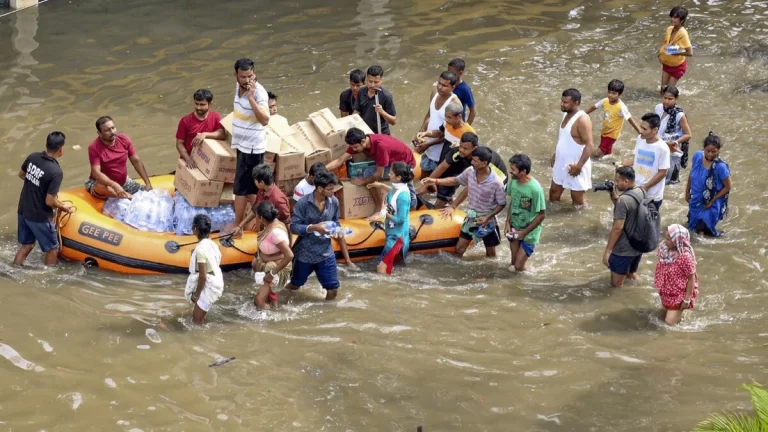 UP Flash Flood Alert in 12 districts after heavy flooding in Nepal