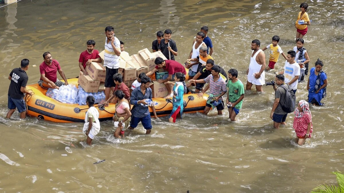 UP Flash Flood Alert in 12 districts after heavy flooding in Nepal