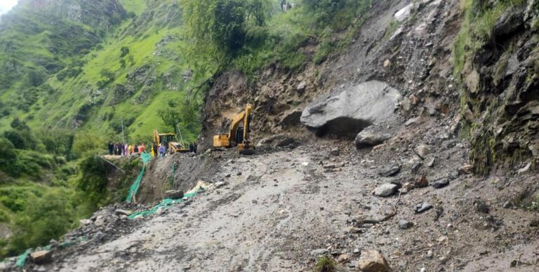 Yamunotri Highway in Uttarkashi, leaving pilgrims and local residents stranded while road clearance operations continue.